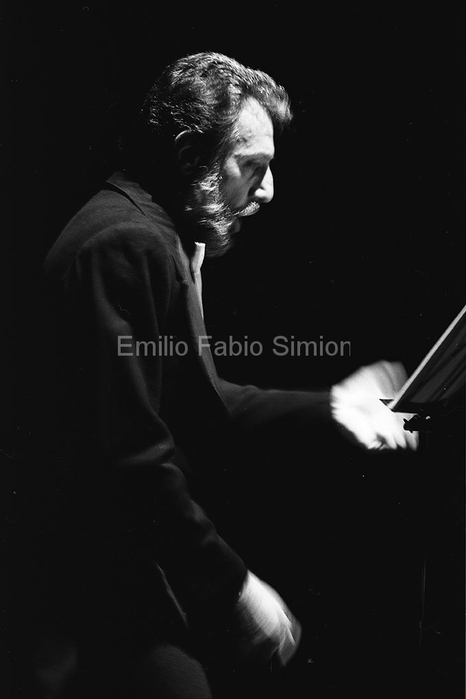 Arrigo Lora Totino - Futura Poesia Sonora - Teatro Gerolamo, Milano 1982