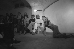 Otto Mühl. Quadri disegni sui concetti della parabola: sessualità libera. Teatro Out Off. Milano 1977